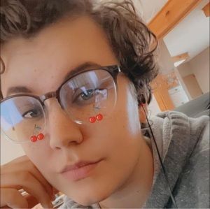 Meet your Posher, Sierra